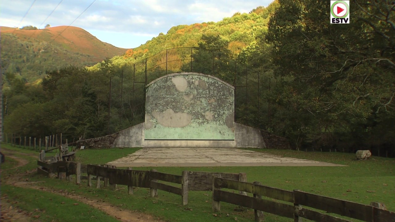 Bidarray Aritzakun le Village Fantome Euskadi Surf TV