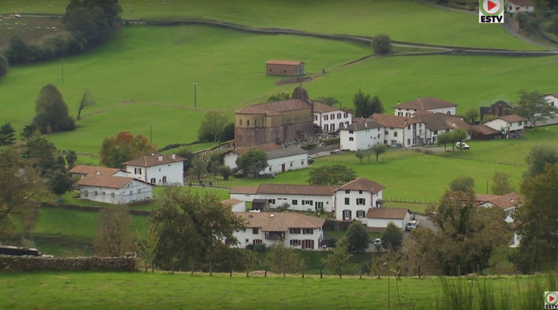 Bidarray: Le Village Basque - Euskadi Surf TV