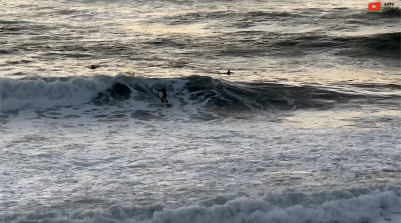 Surfing Capbreton | Surflariak / Session en Soirée | Euskadi Surf TV